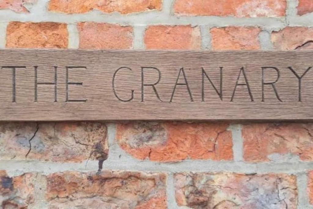 Granary With Hot Tub
